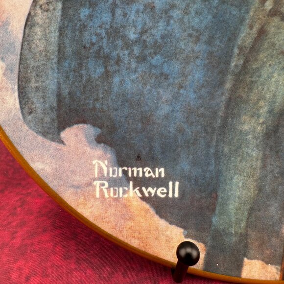 COLLECTOR'S PLATE "A SCOUT IS LOYAL" BY NORMAN ROCKWELL, LIMITED EDITION, 8.5 in - Picture 2 of 5